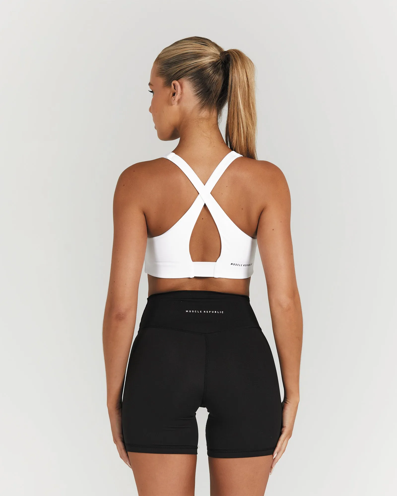 MOTION CROSS BACK BRA - WHITE
