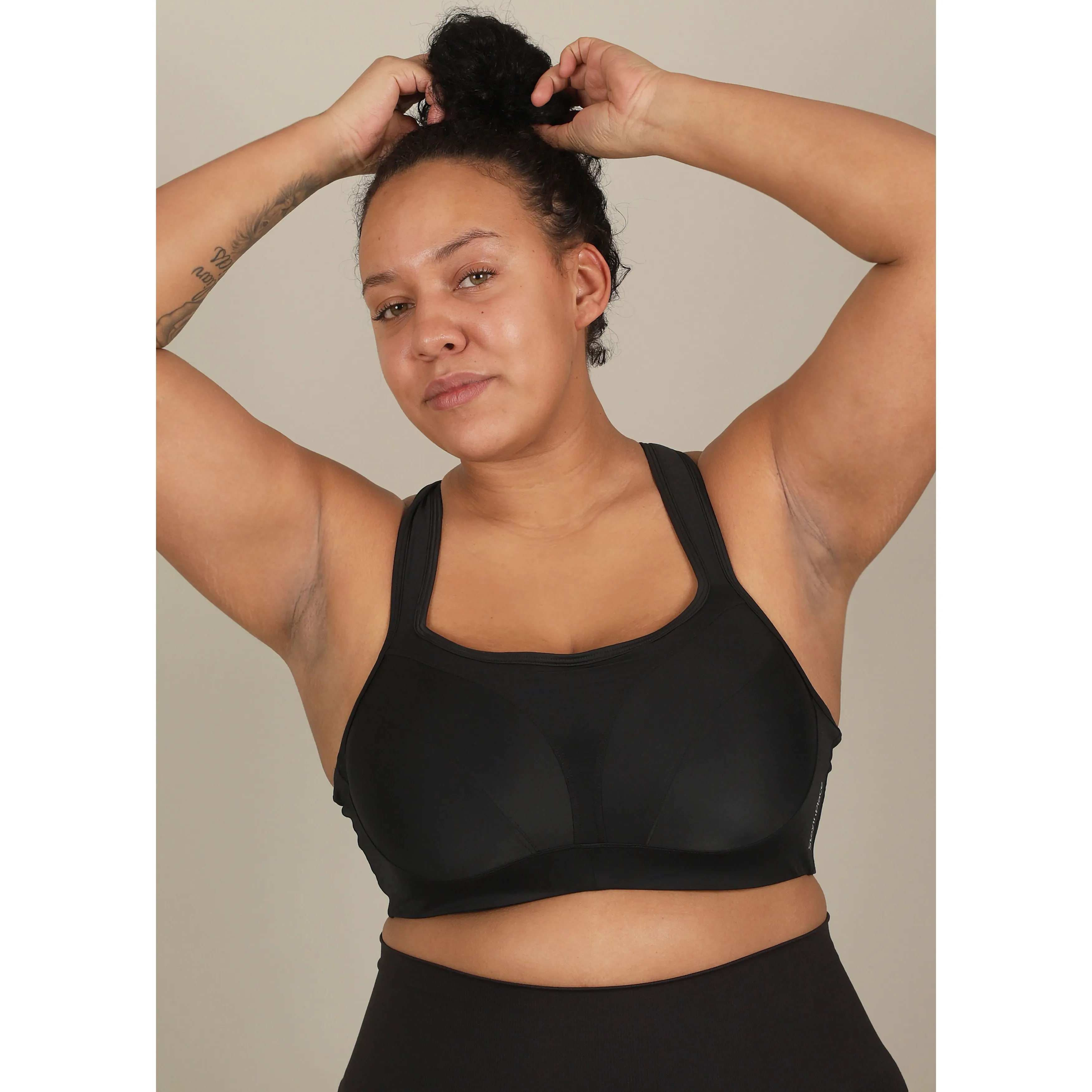 StayInPlace High Support Sports Bra F-cup Black | Buy StayInPlace High Support Sports Bra F-cup Black here | Outnorth