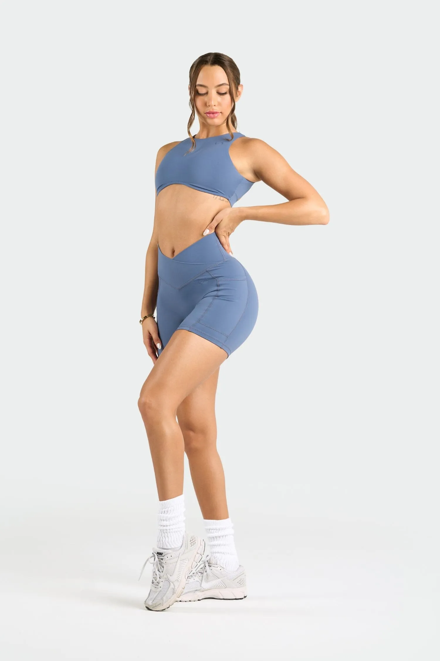 Tempo High Neck Sports Bra