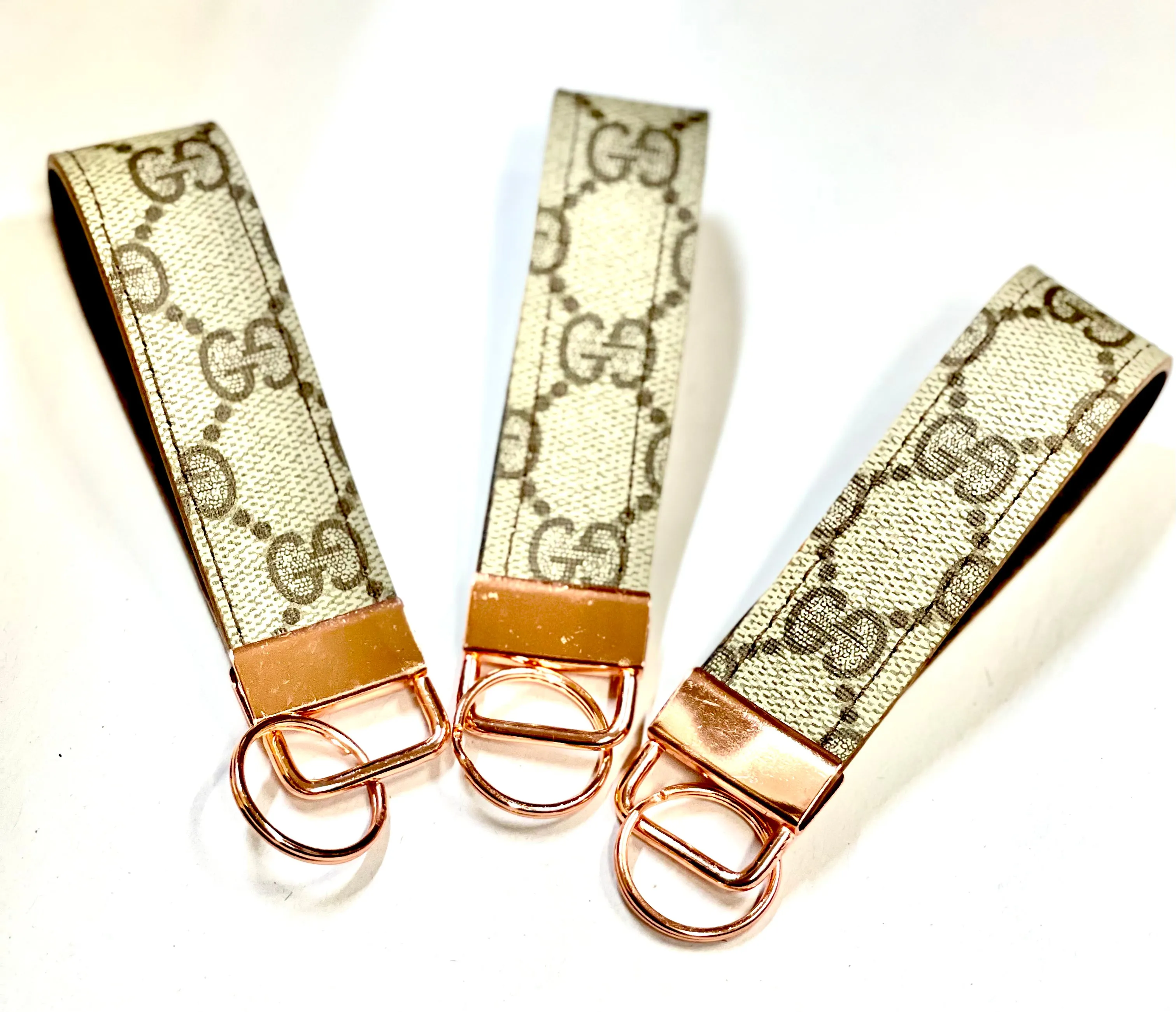 Thick Keyfob GG (antique)